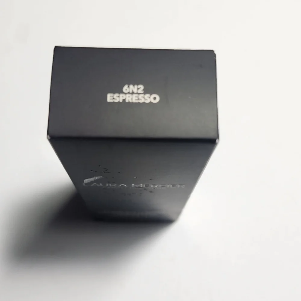 Laura Mercier Flawless Radiance 